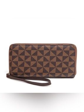 Brown Zip Wristlet Clutch 🤎